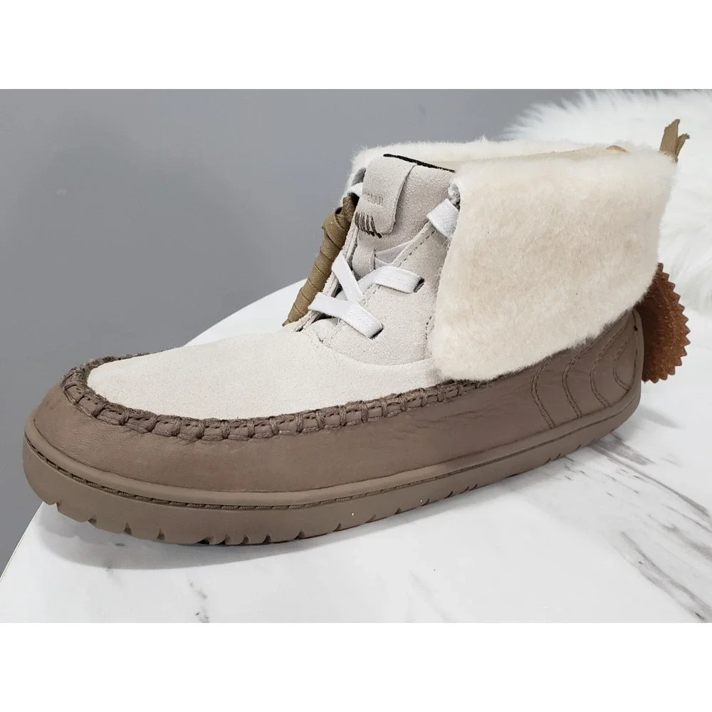 NEW SIZE 9 EURO 40 BEIGE PUMICE Manitobah MUK LUKS Suede Ankle Boots Skoden